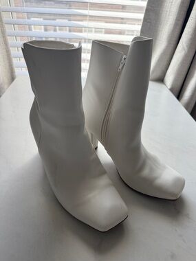 Elegant White Square-Toe Ankle Booties with Side Zip